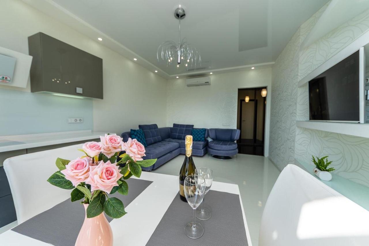 Fashionable Panoramic Apartments Dnieper. Obolon Kiev Exterior foto