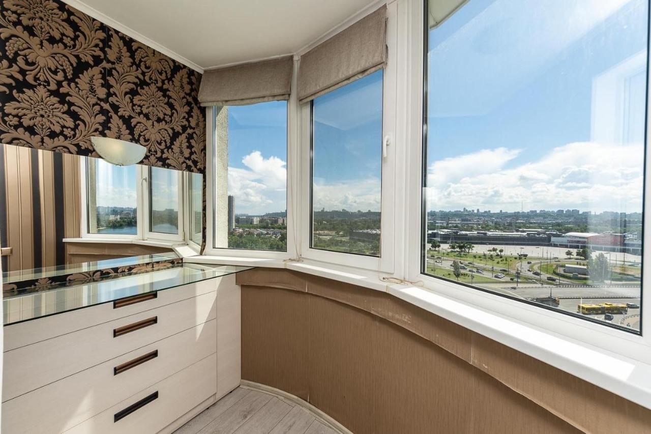 Fashionable Panoramic Apartments Dnieper. Obolon Kiev Exterior foto