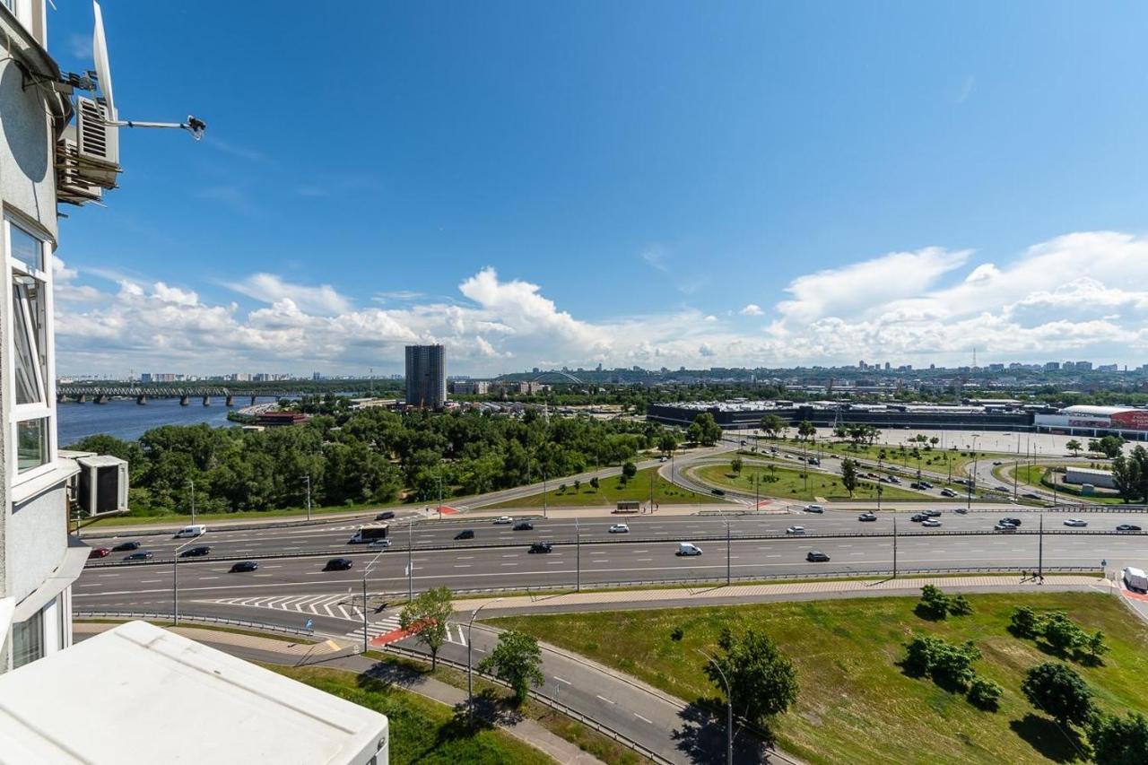 Fashionable Panoramic Apartments Dnieper. Obolon Kiev Exterior foto