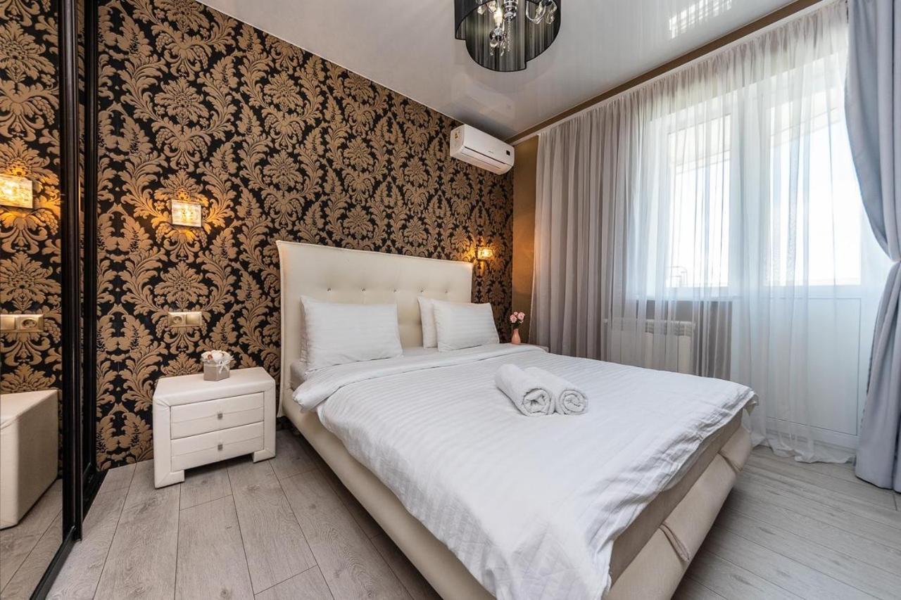 Fashionable Panoramic Apartments Dnieper. Obolon Kiev Exterior foto