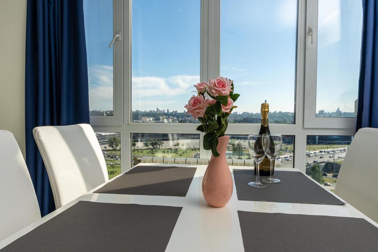 Fashionable Panoramic Apartments Dnieper. Obolon Kiev Exterior foto